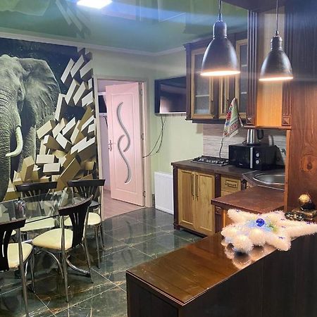 Art Hole Bed & Breakfast Kutaisi Luaran gambar